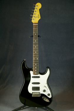 Fender Stratocaster SSH Japan