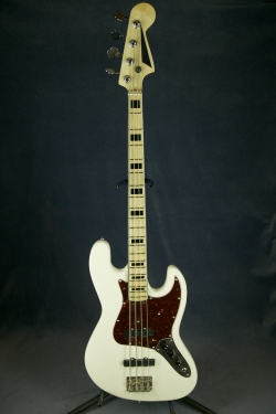 replica Jazz Bass 75 (EMG)