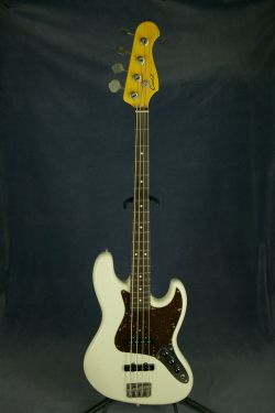 CoolZ Jazz Bass Japan