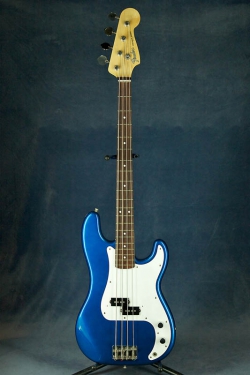 Fender Precision Bass PB-62 (Blue)