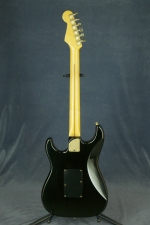 Fender Stratocaster STR-75