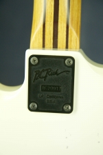 B.C.Rich Mockingbird Bass MB-857