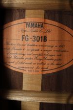 Yamaha FG-301B